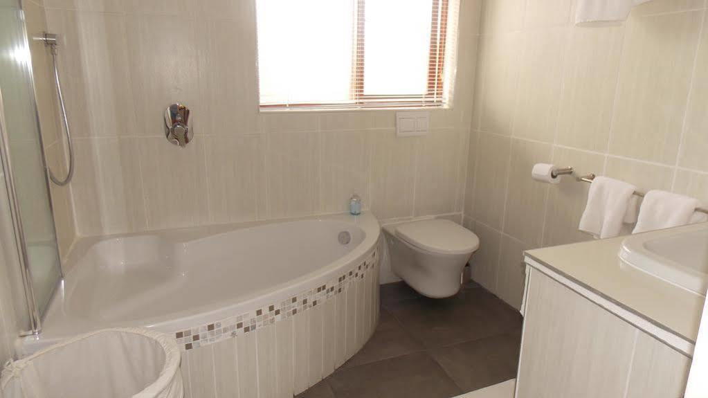 Rivertide Lodge Knysna Buitenkant foto